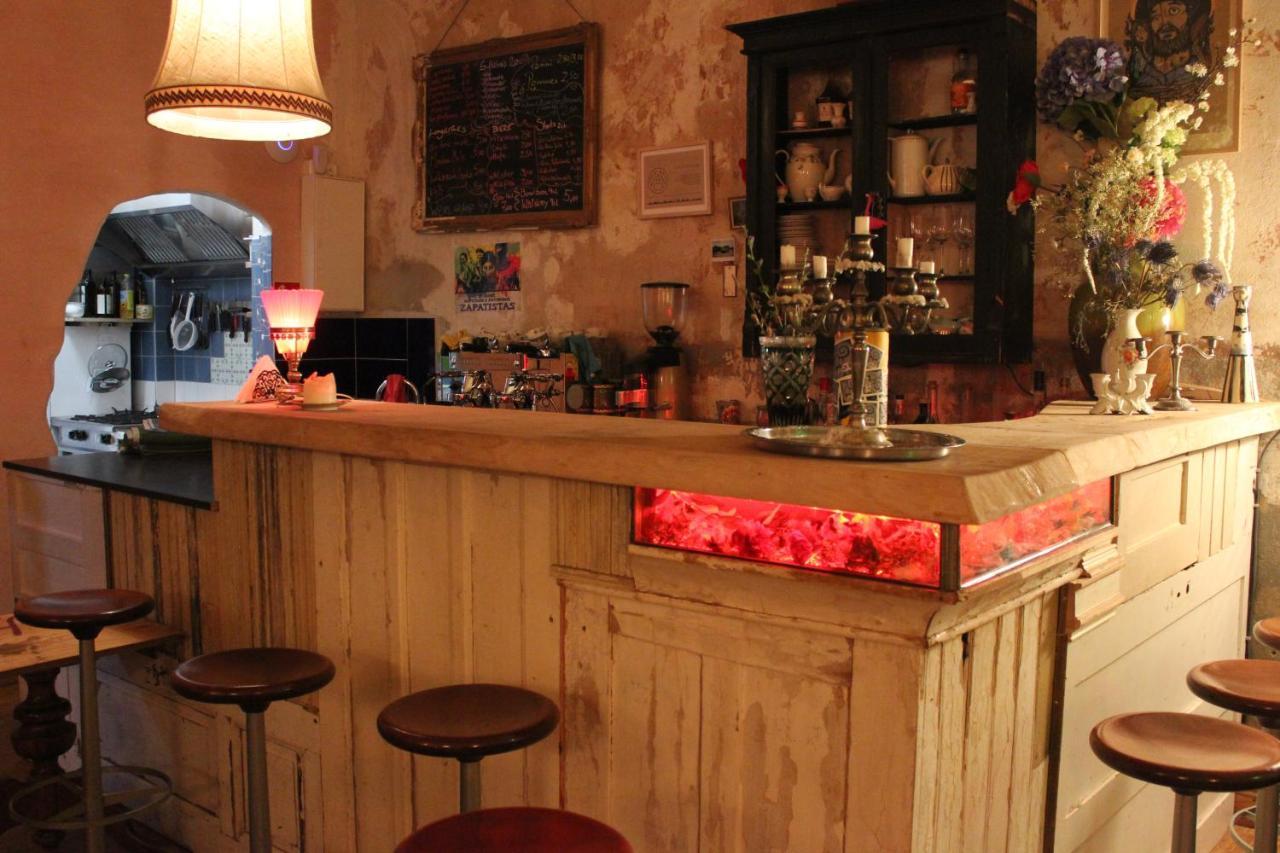 Schicksaal* Hostel *