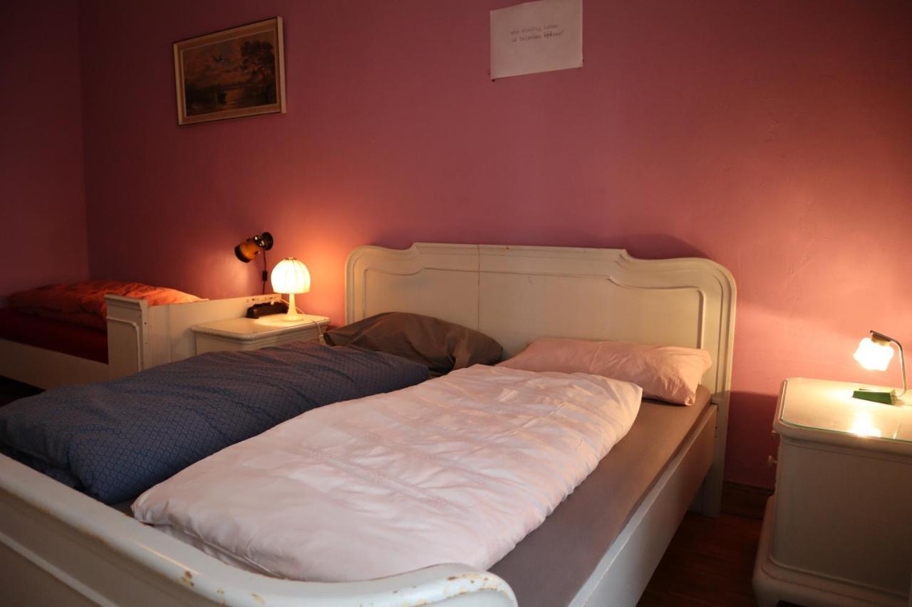 Schicksaal* Hostel *