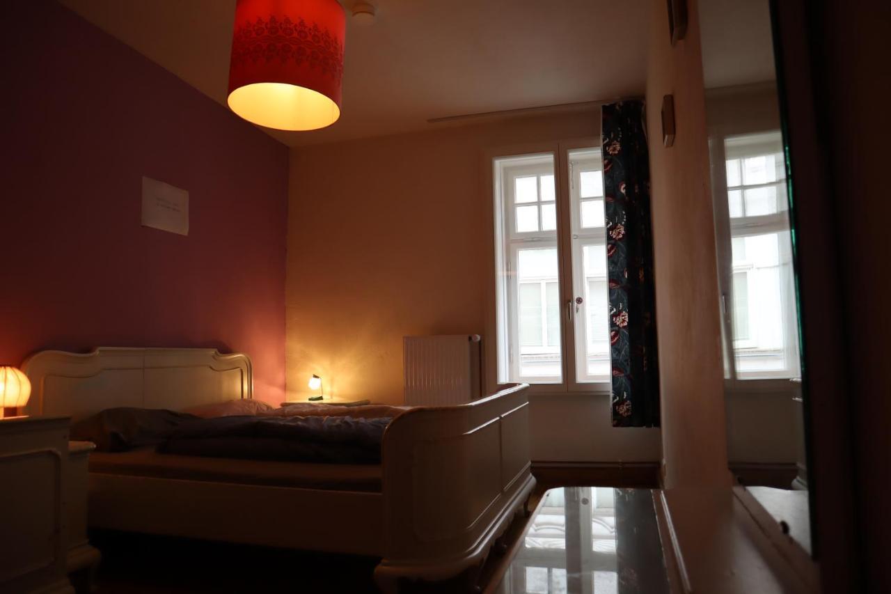Schicksaal* Hostel *
